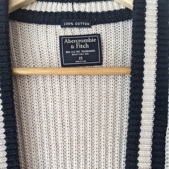 Abercrombie varsity cardigan - Picture 3 of 3